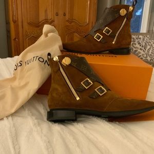 Louis Vuitton Monogram Jumble Flat Ankle Boots - SZ 39 WORN ONCE